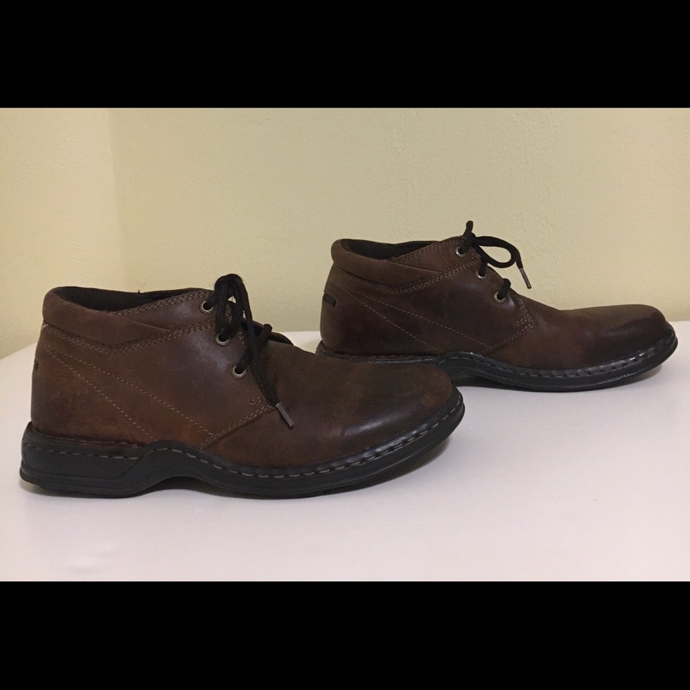 Water Resistant Leather Chukka Boot Size 8